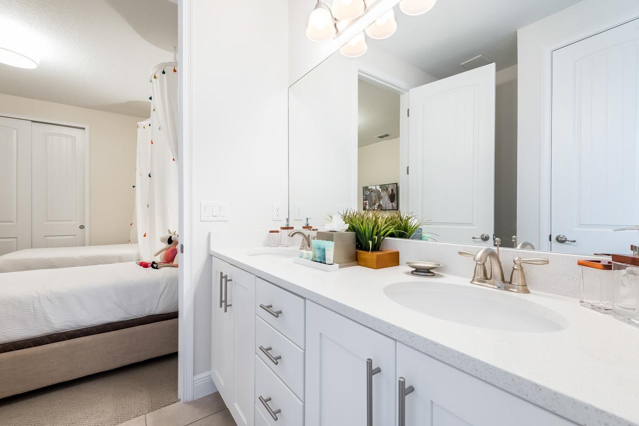 Exquisite Home With Media Room & Games Near Disney By Rentyl - 7600M Orlando Ngoại thất bức ảnh